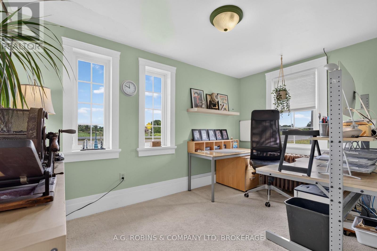 3921 #3 HIGHWAY E