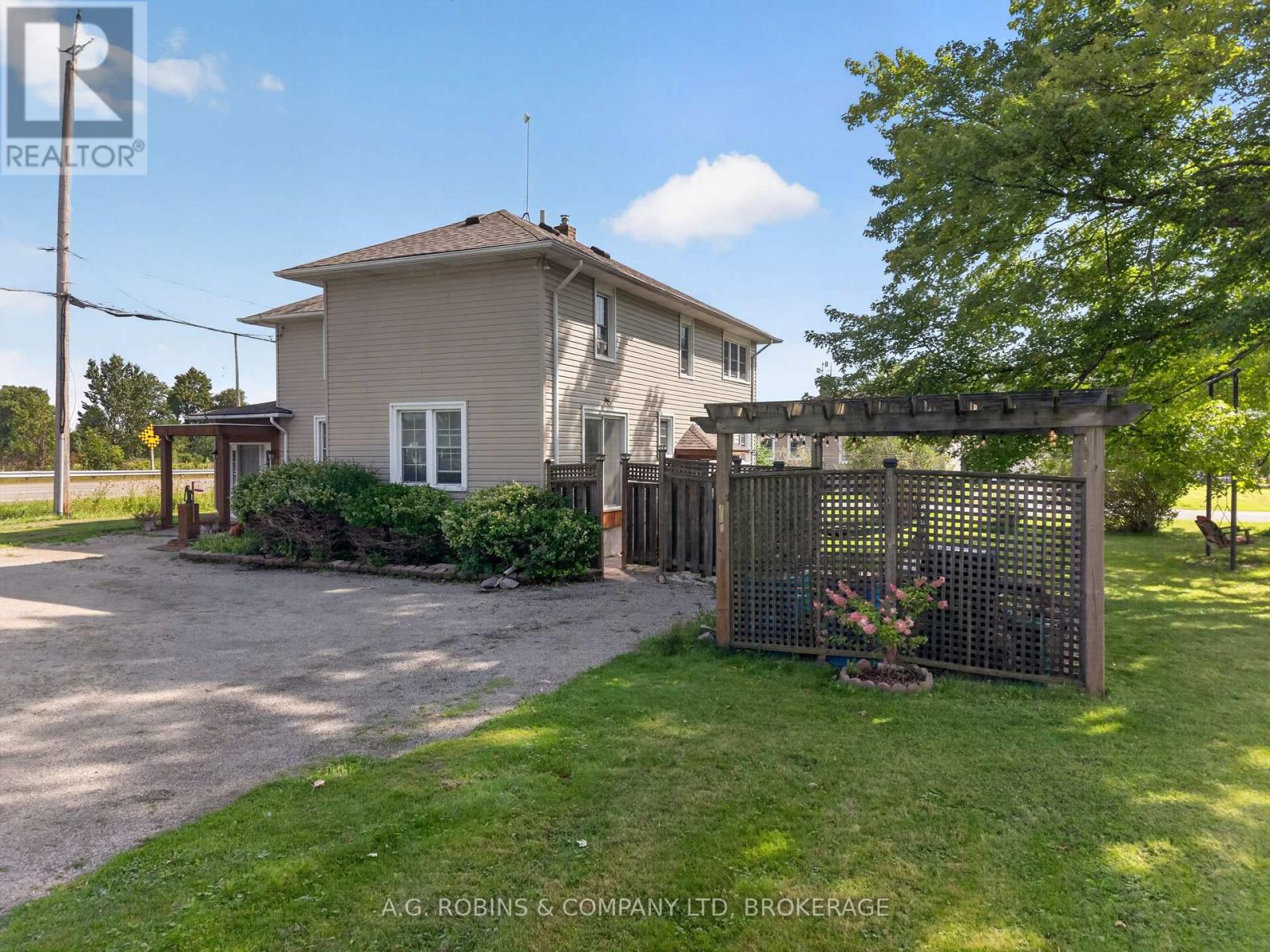 3921 #3 HIGHWAY E