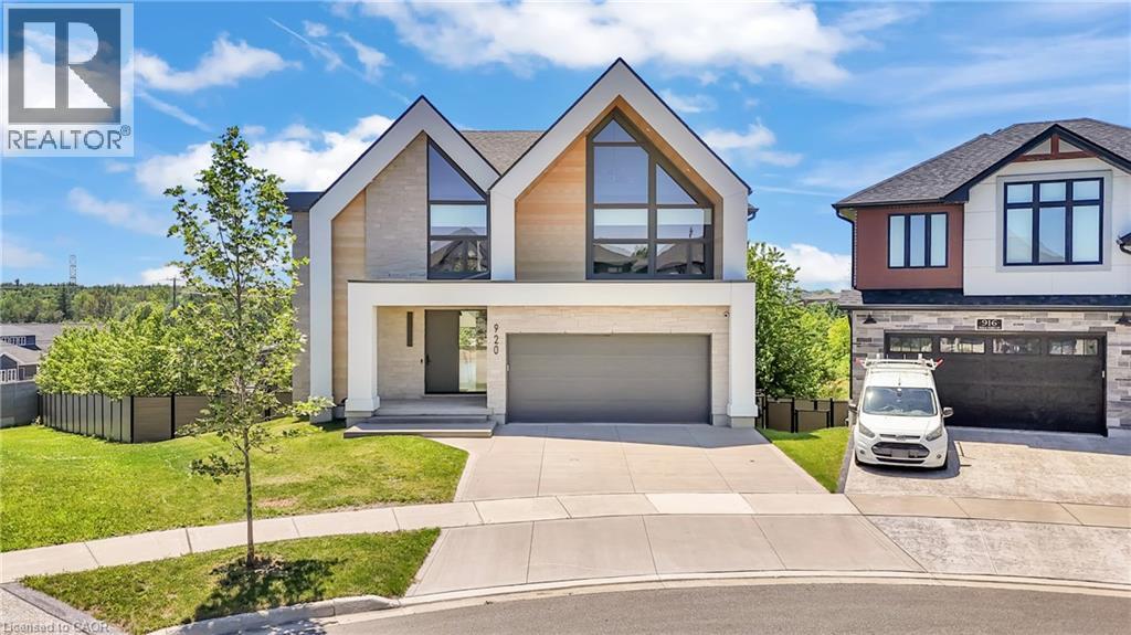 920 THOMAS PEDDER Court