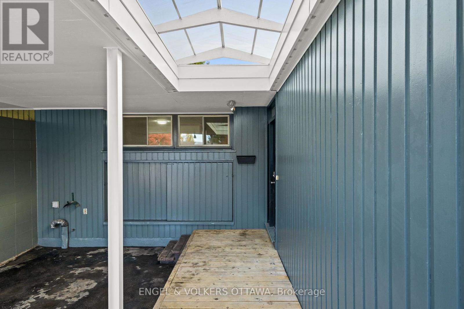 50 SOLVA DRIVE