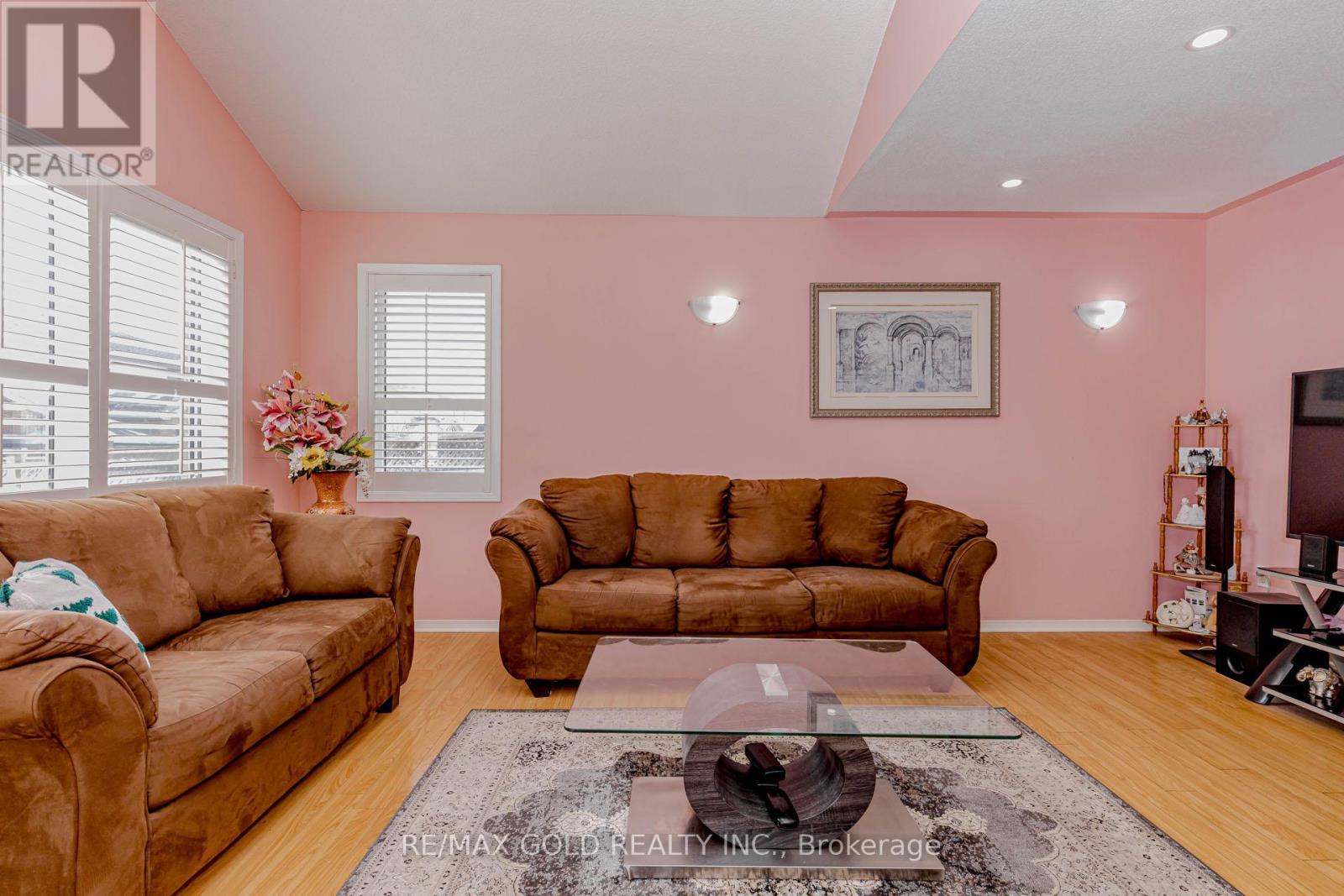 153 CORDGRASS CRESCENT