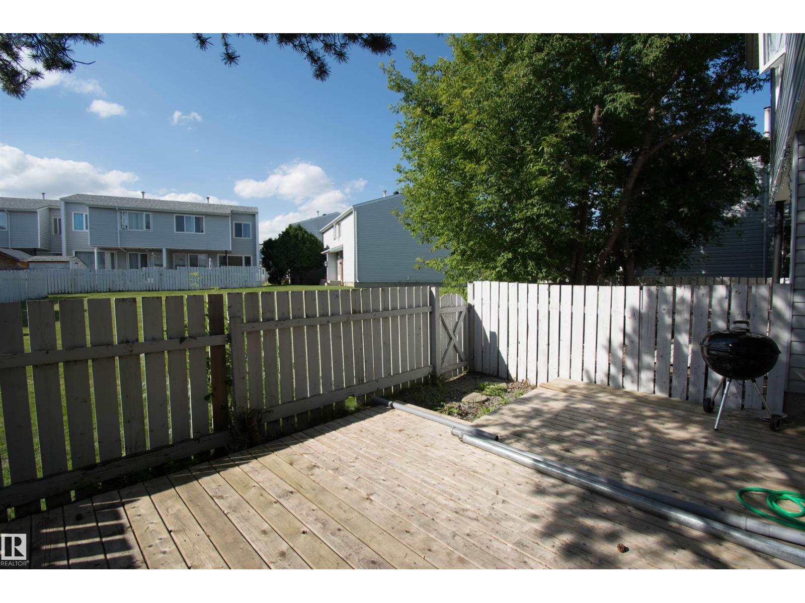 71 AMBERLY CO NW