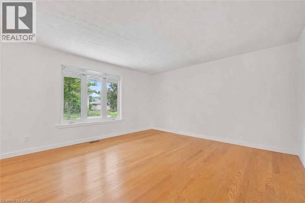 27 DAWSON Drive