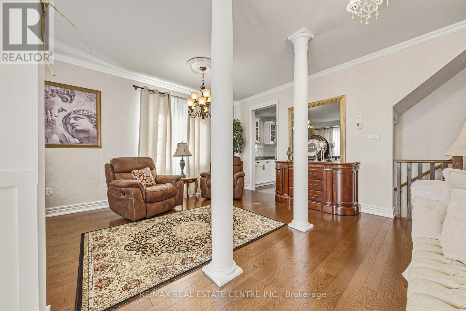 37 LAMBERT CRESCENT
