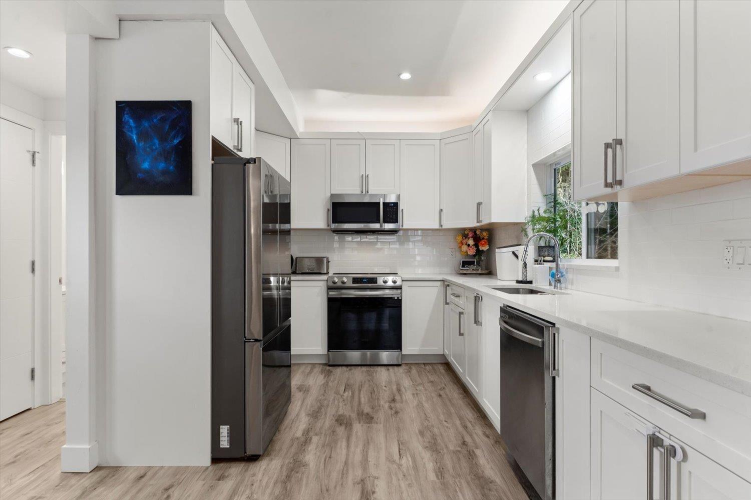 17 750 HOT SPRINGS ROAD, Harrison Hot Springs