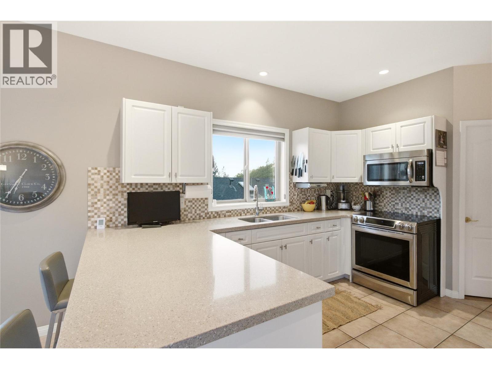 2201 Lillooet Crescent