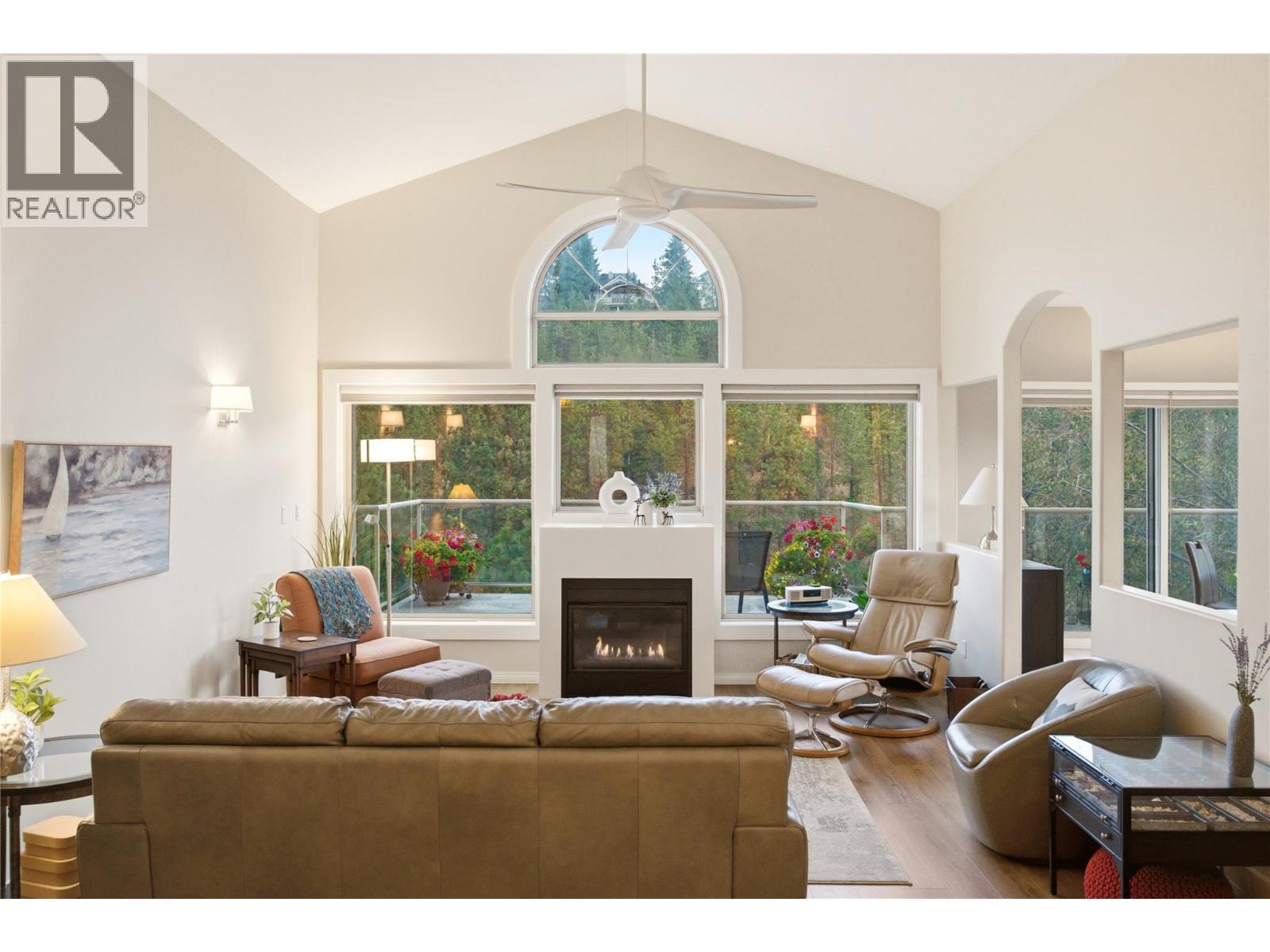 2201 Lillooet Crescent