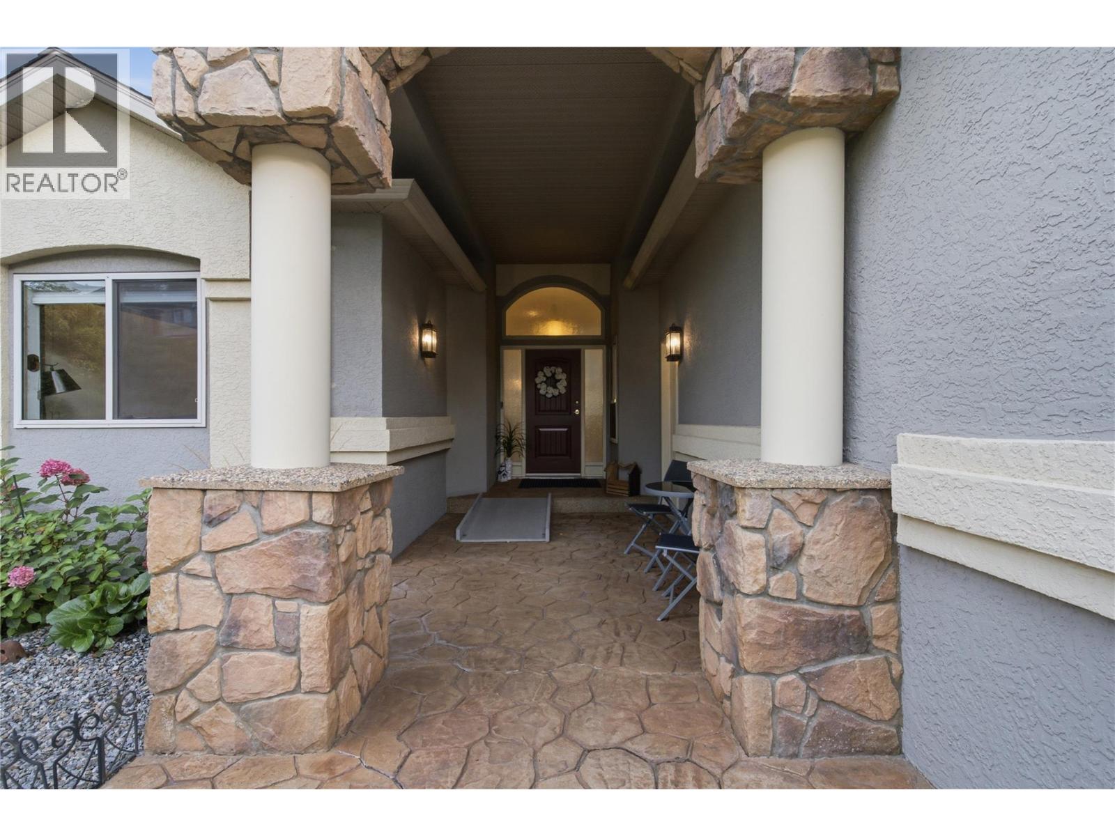 2201 Lillooet Crescent