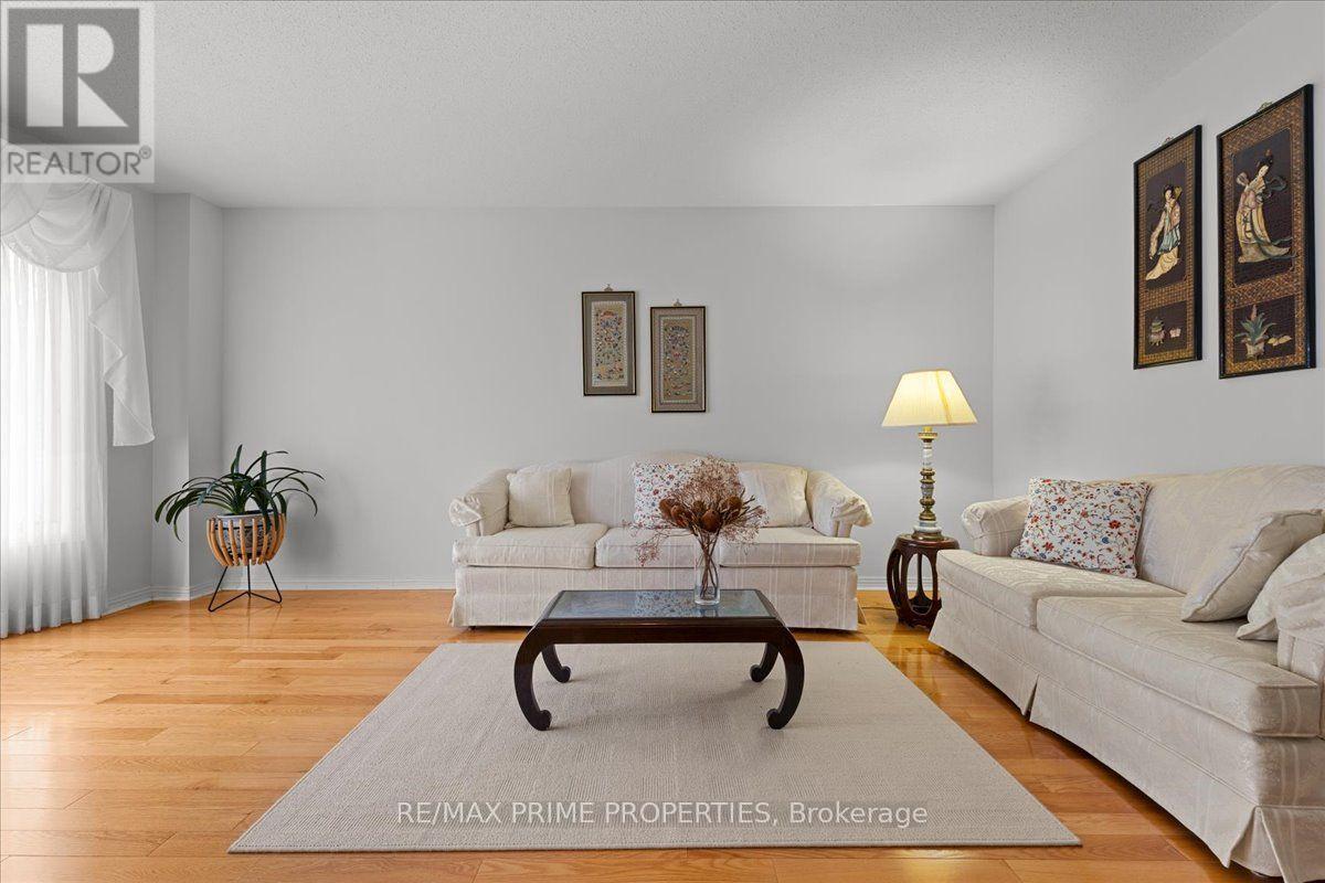 6038 VINEYARD DRIVE