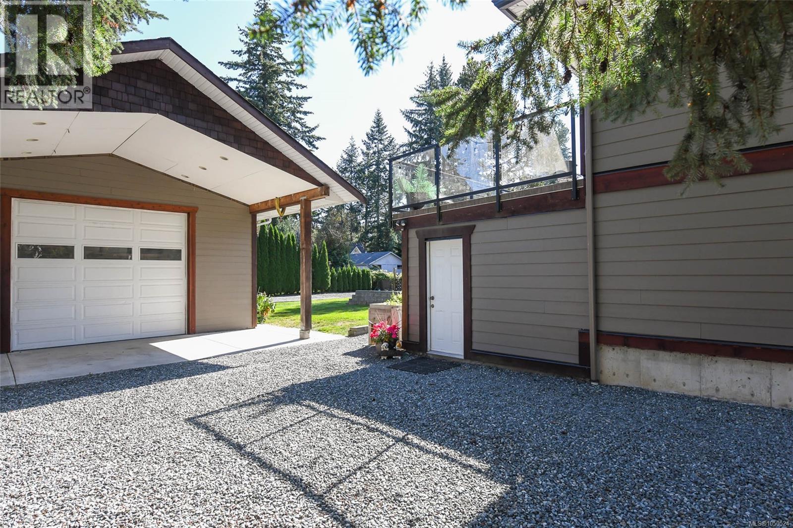 1530 Grayling Dr