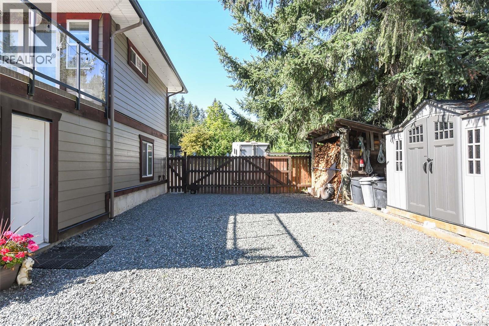 1530 Grayling Dr