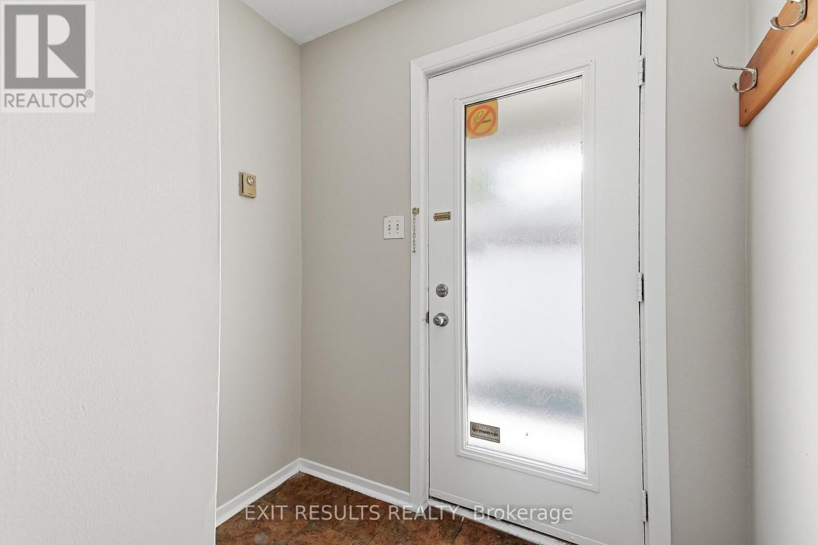 13 - 1035 - J CUMMINGS AVENUE - Photo 2