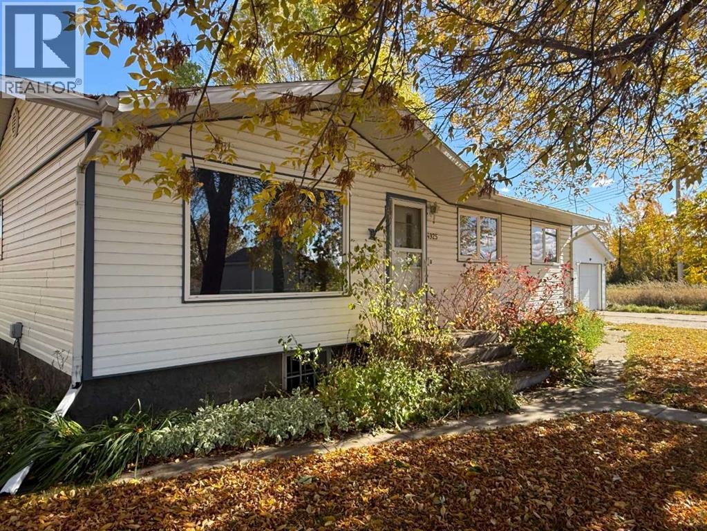 4925 52 AVENUE, EAGLESHAM, AB T0H 1H0 - Image 1570781084.jpeg?d=l