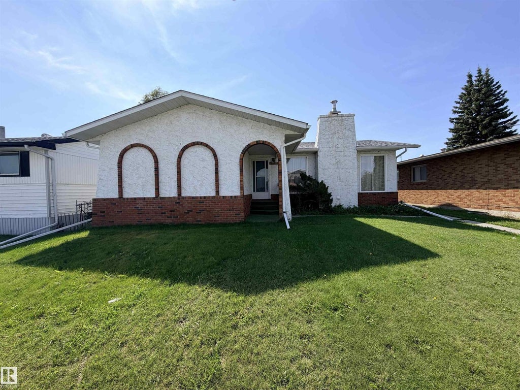 5233 49 AV, ST. PAUL TOWN, AB T0A 3A4 - Image 3455437672.jpeg?d=l