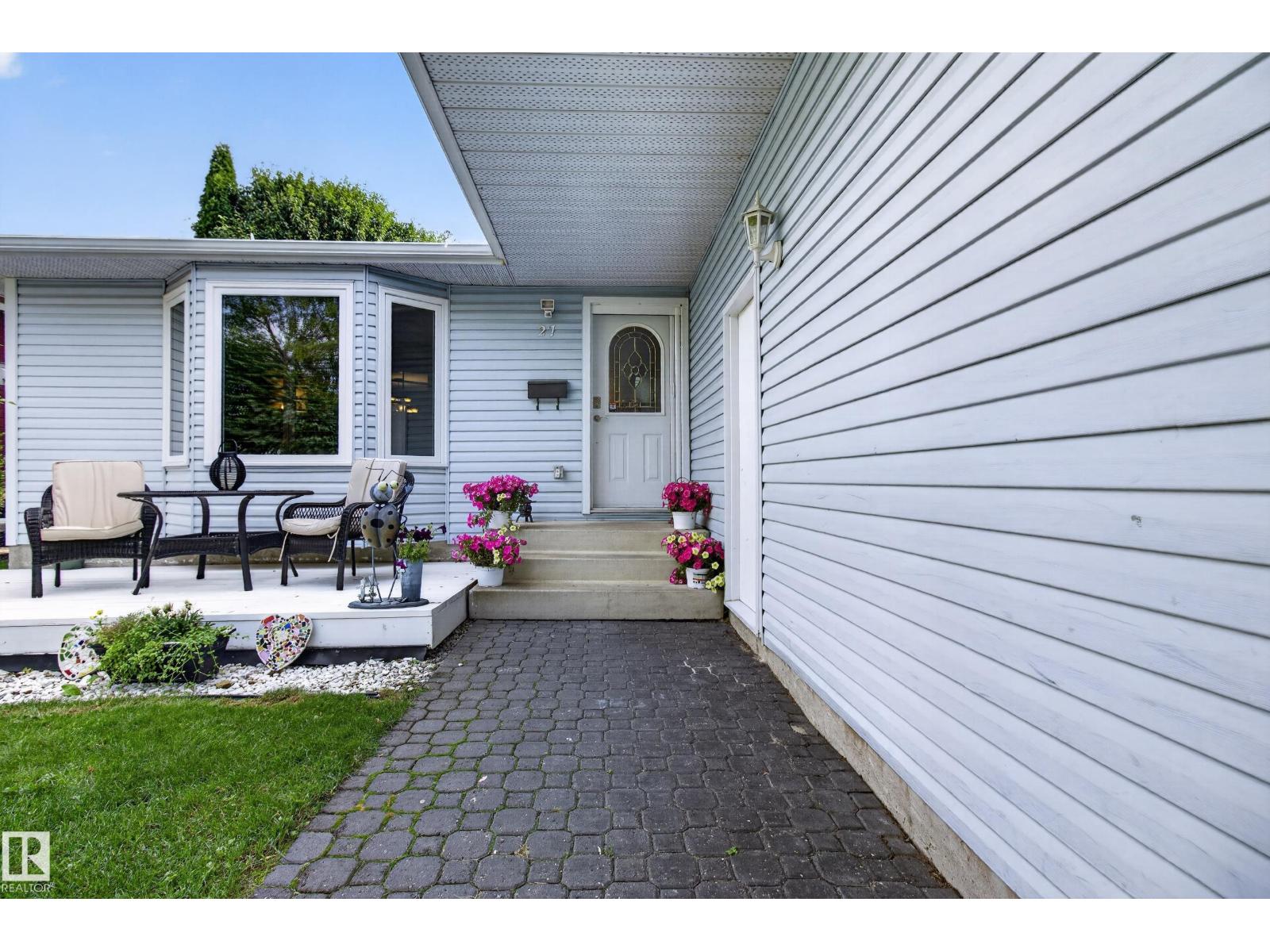 27 HIGHCLIFF RD