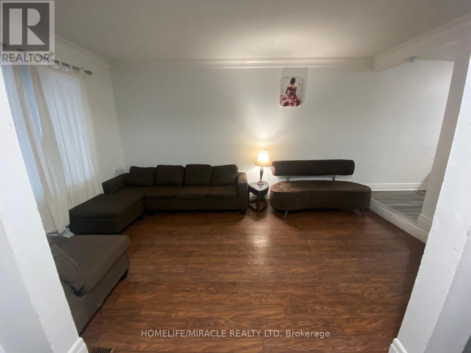 127 FANSHAWE DRIVE