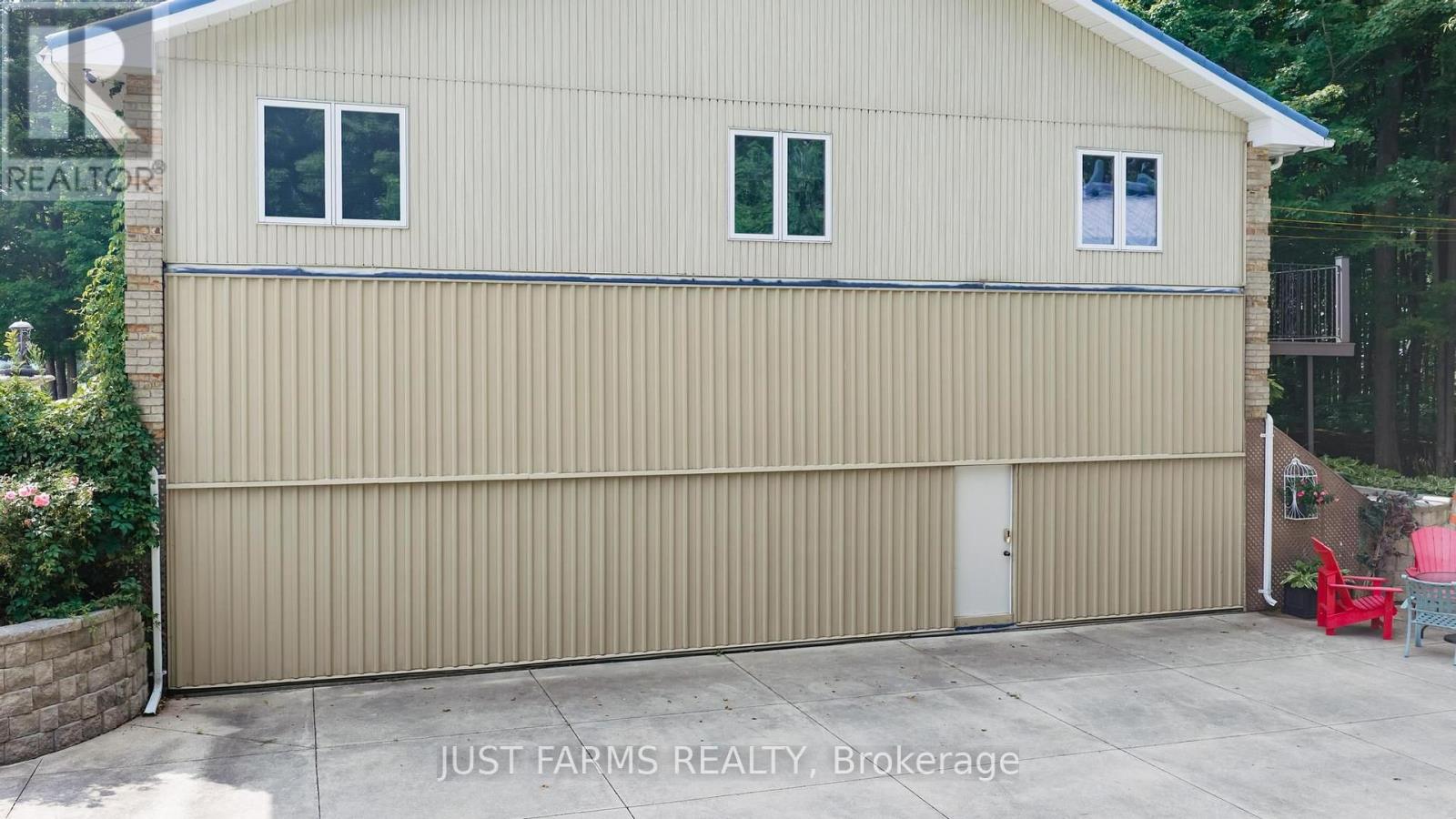 4881 BRUCE ROAD 4 ROAD