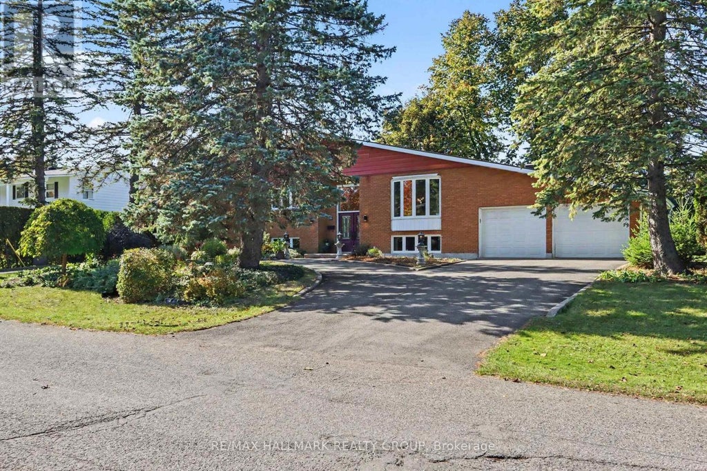 26 WHIPPOORWILL DRIVE, OTTAWA, ON K1J 7J2 - Image 3361455187.jpeg?d=l