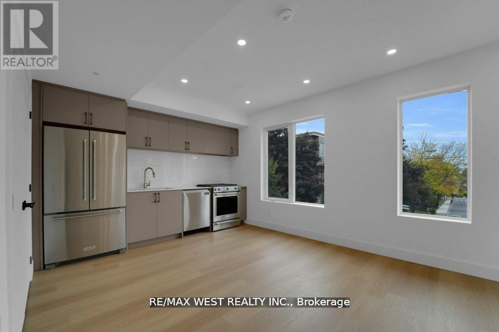661 WINONA DRIVE