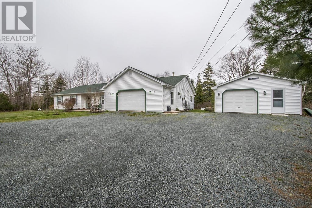 109 LISA ANN DRIVE, LAWRENCETOWN, NS B2Z 1E7 - Image 4197573429.jpeg?d=l