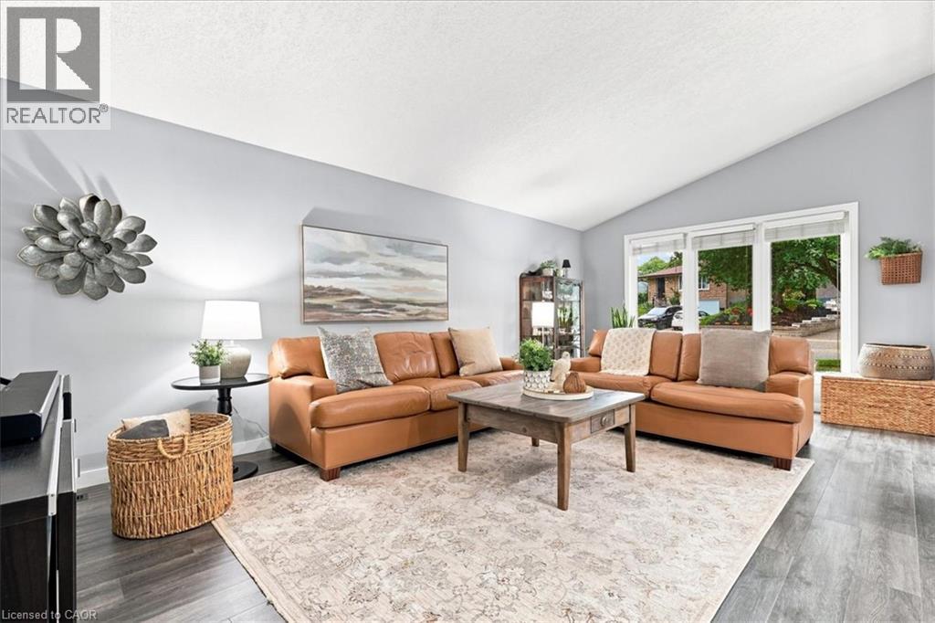 62 PINEDALE Drive