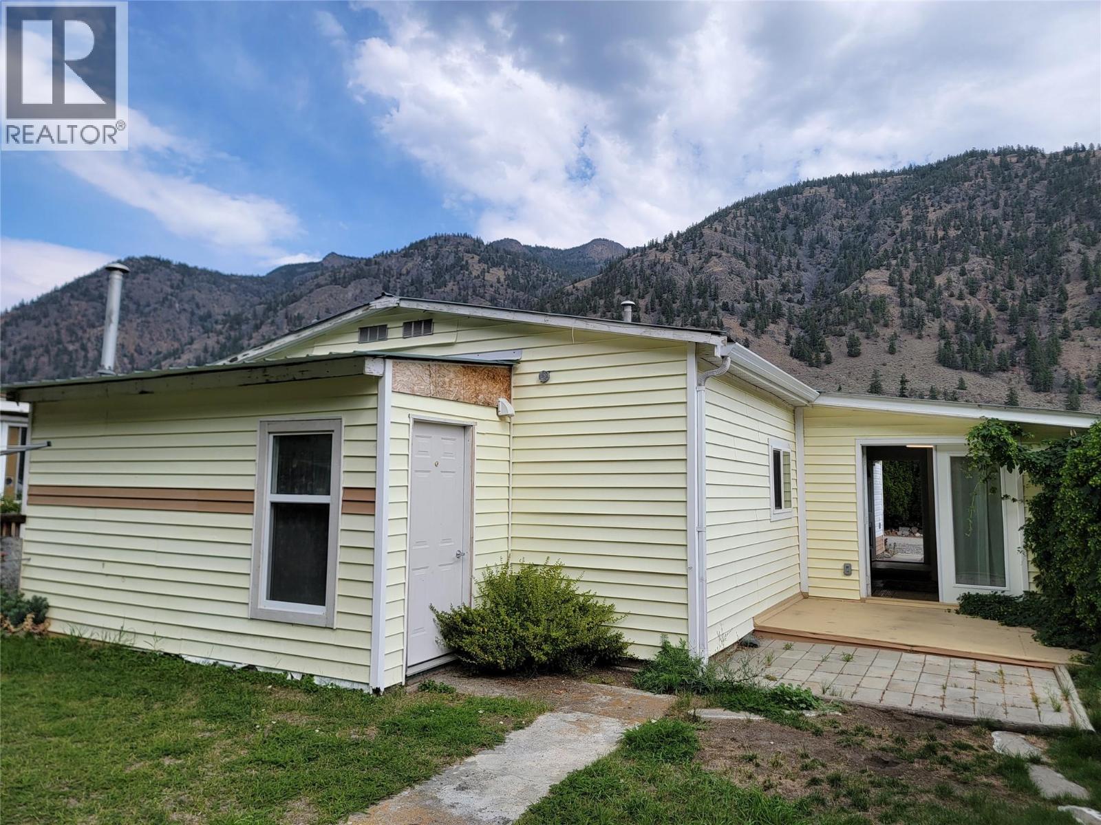 1292 Highway 3A Unit# 9
