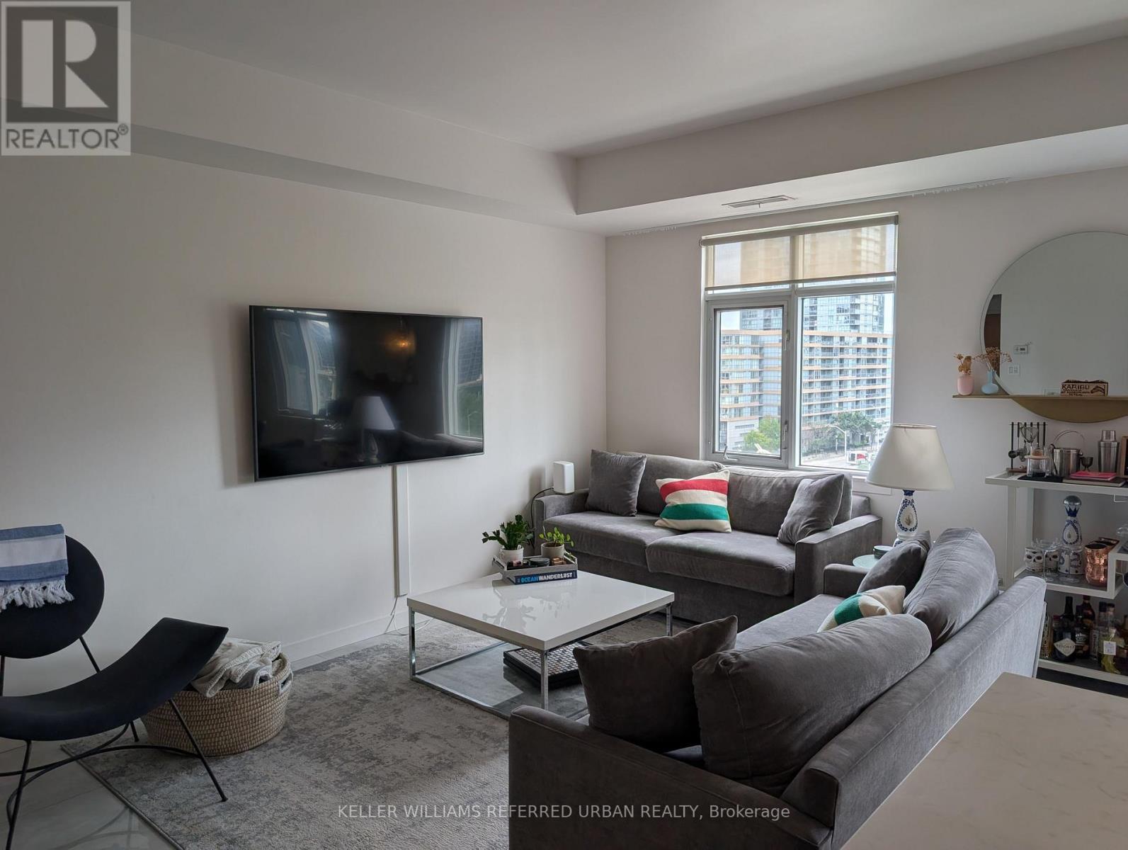 PH7 - 550 FRONT STREET W