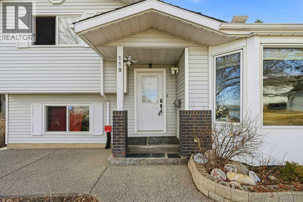 119 Macewan Meadow Way NW