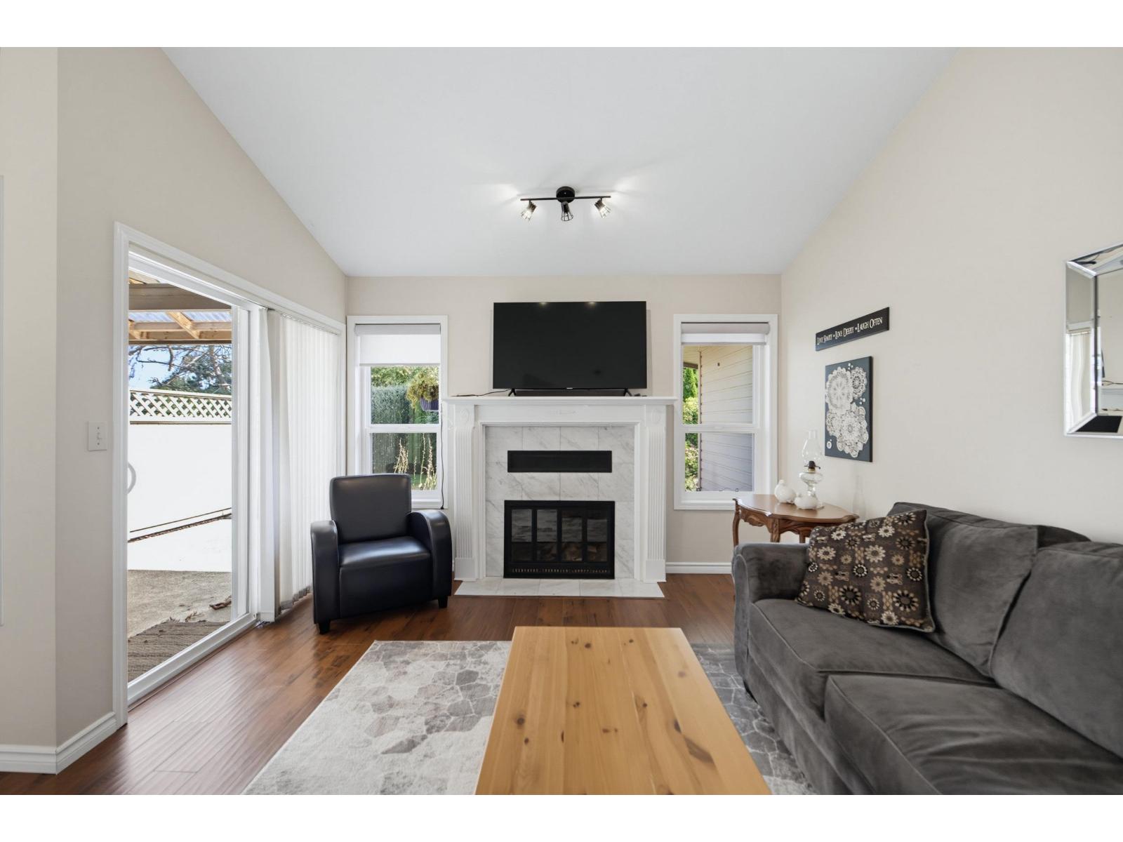 7 9515 WOODBINE STREET, Chilliwack Proper East