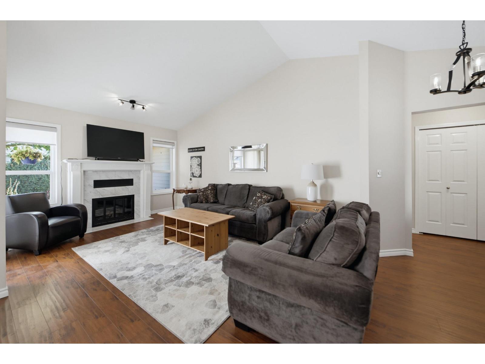 7 9515 WOODBINE STREET, Chilliwack Proper East