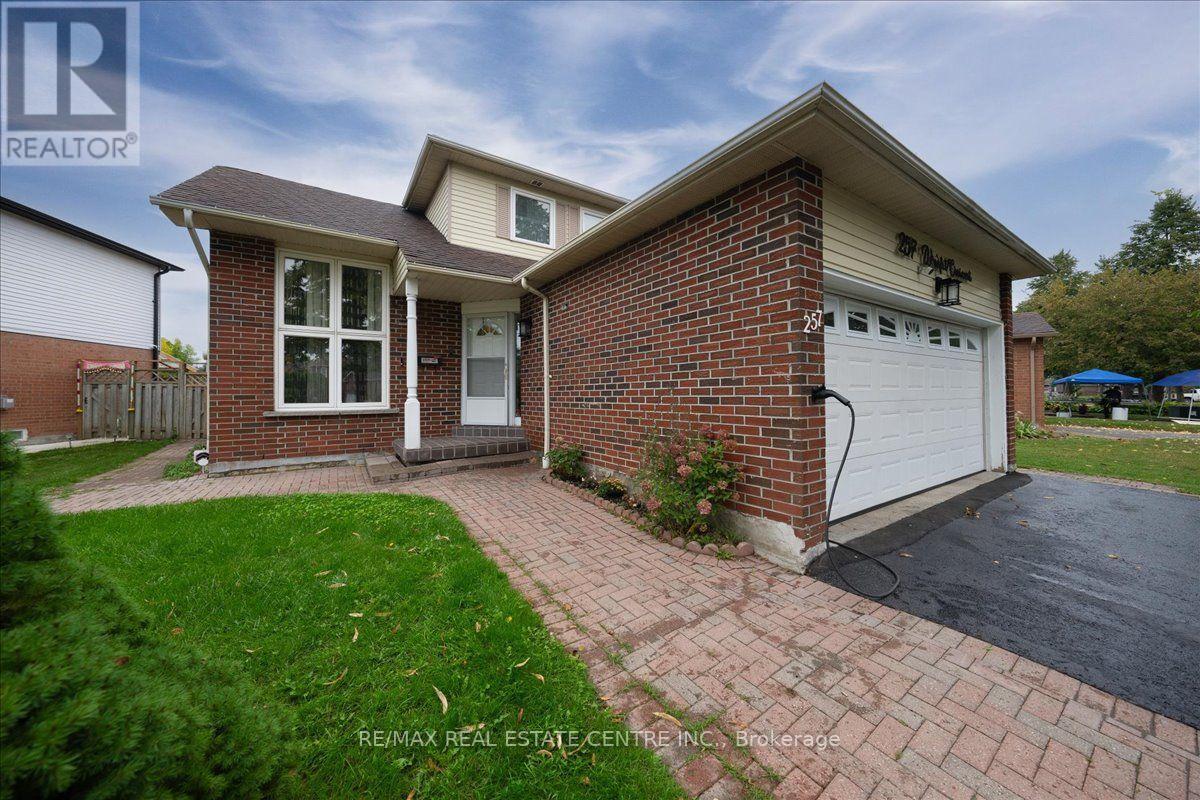 257 WRIGHT CRESCENT