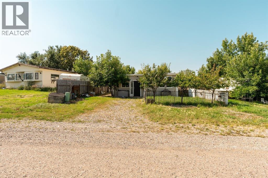 863 2 STREET E, CARDSTON, AB T0K 0K0 - Image 989610482.jpeg?d=l