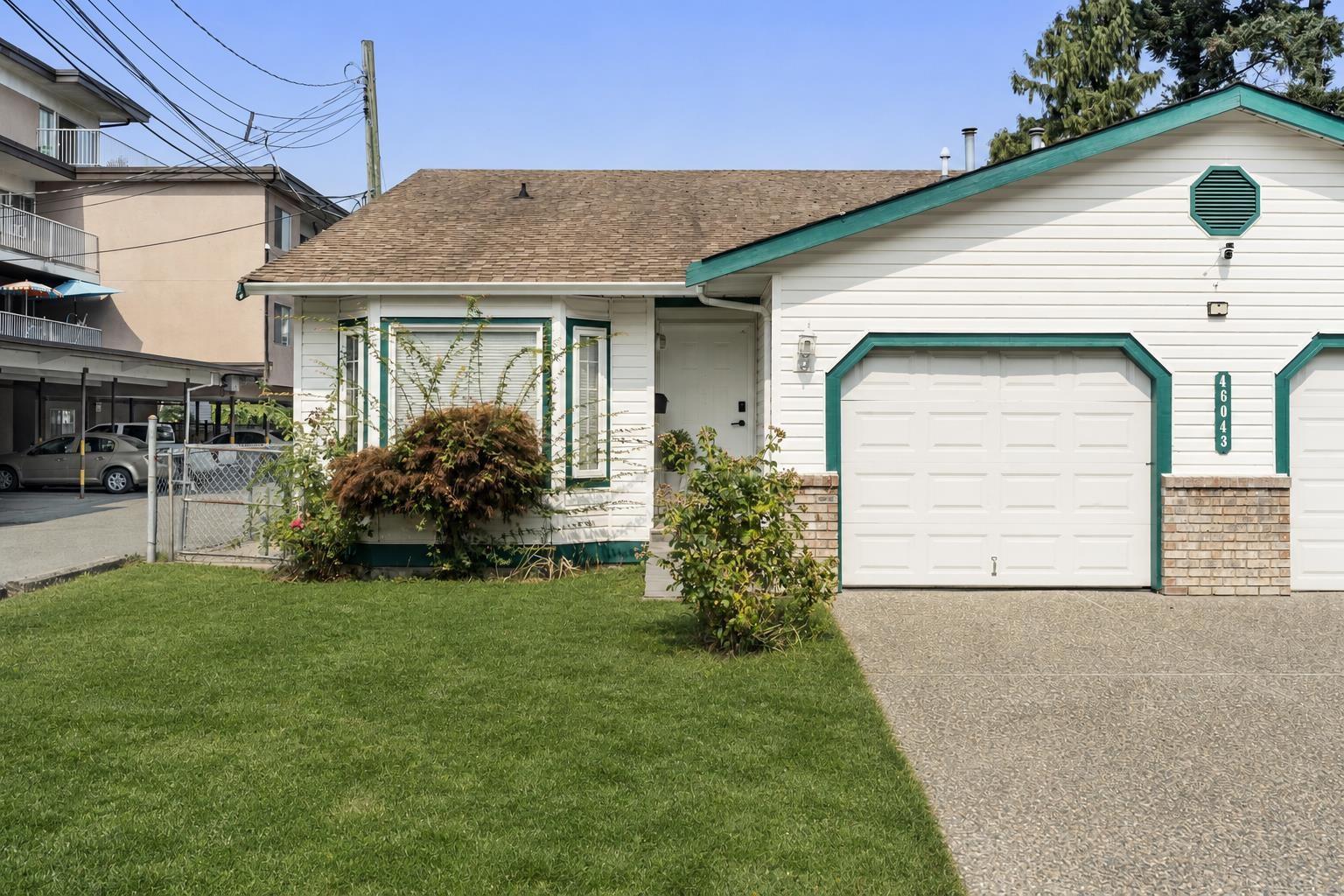 1&2 46043 MELLARD AVENUE, Chilliwack Proper East