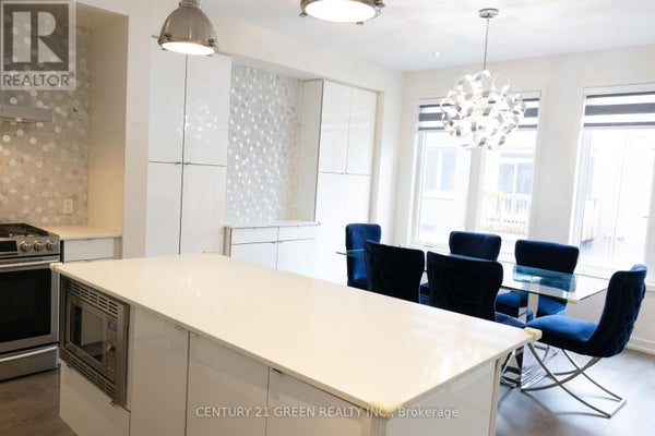 206 Huguenot Rd, Oakville (Go Glenorchy), ON 3