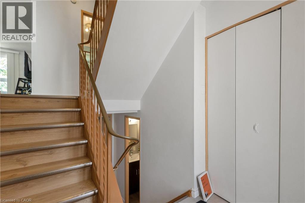 427 KEATS Way Unit# 2