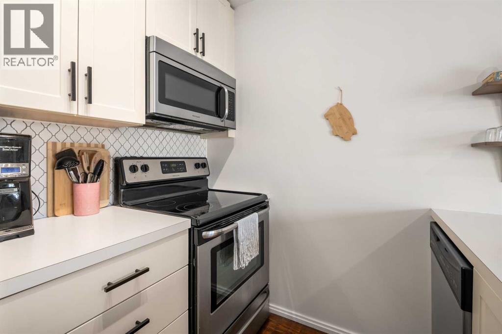 1403, 279 Copperpond Common SE