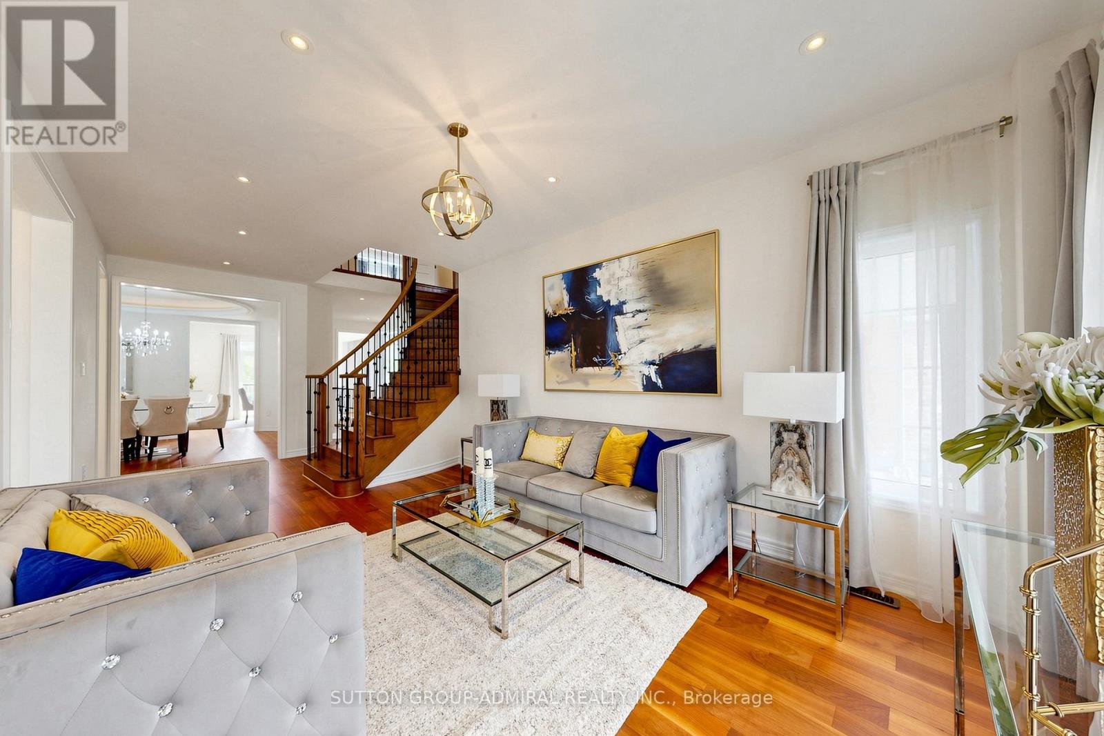 545 CLIFFORD PERRY PLACE