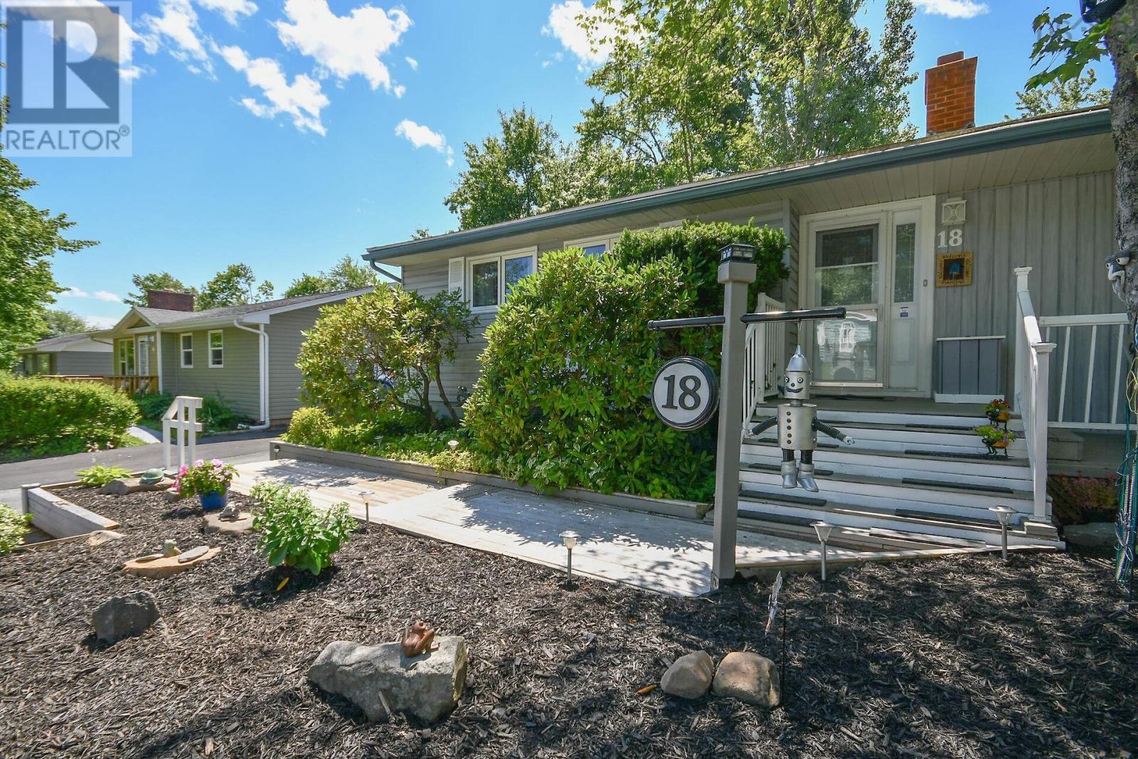 18 Beaumont Drive - Photo 3