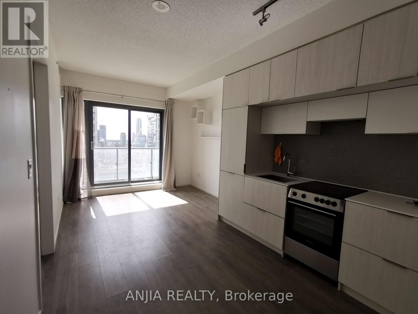 2202 - 159 DUNDAS STREET E