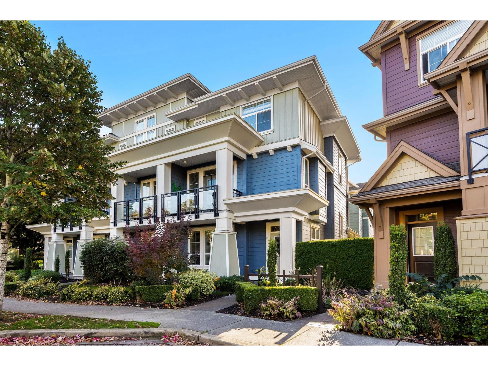 10 45137 NICOMEN CRESCENT, Garrison Crossing