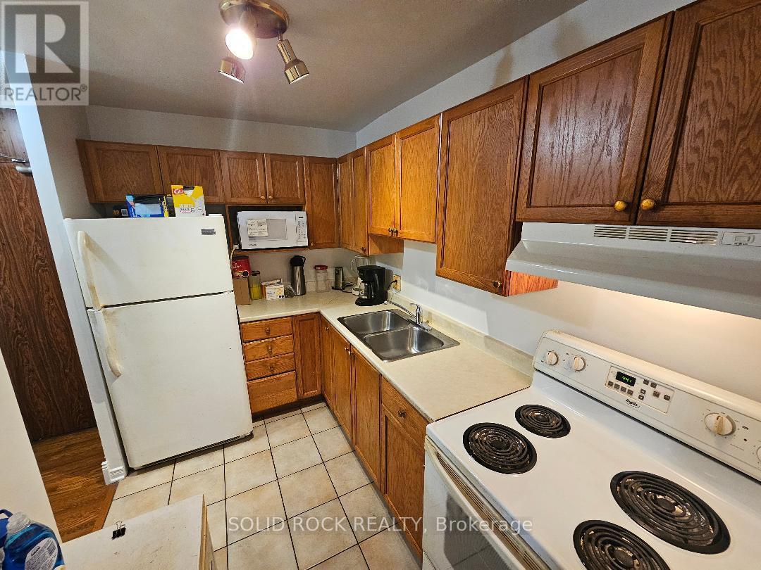 304 - 2000 JASMINE CRESCENT