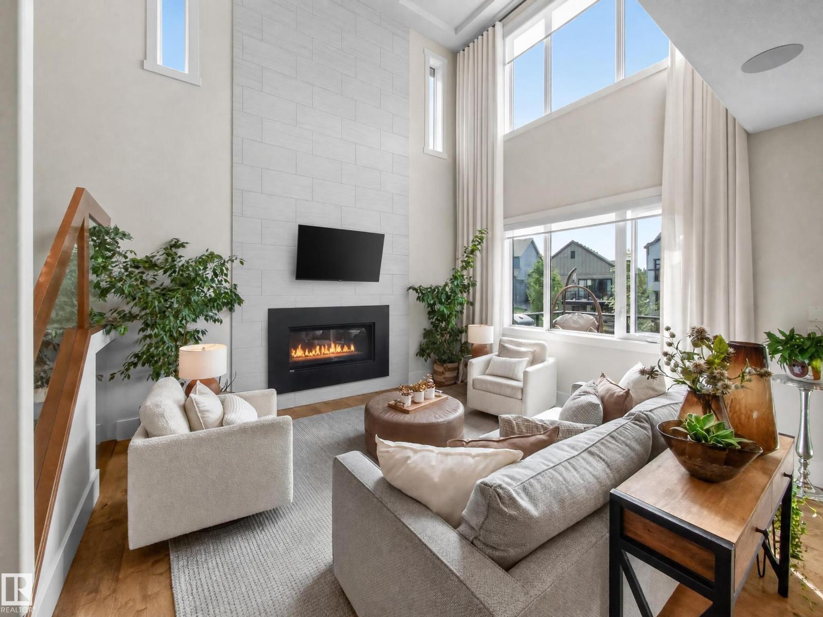61 AMESBURY WD