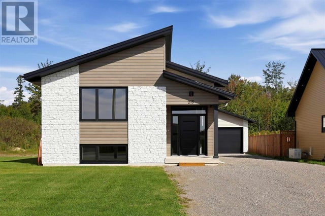 215 Greenfield DR