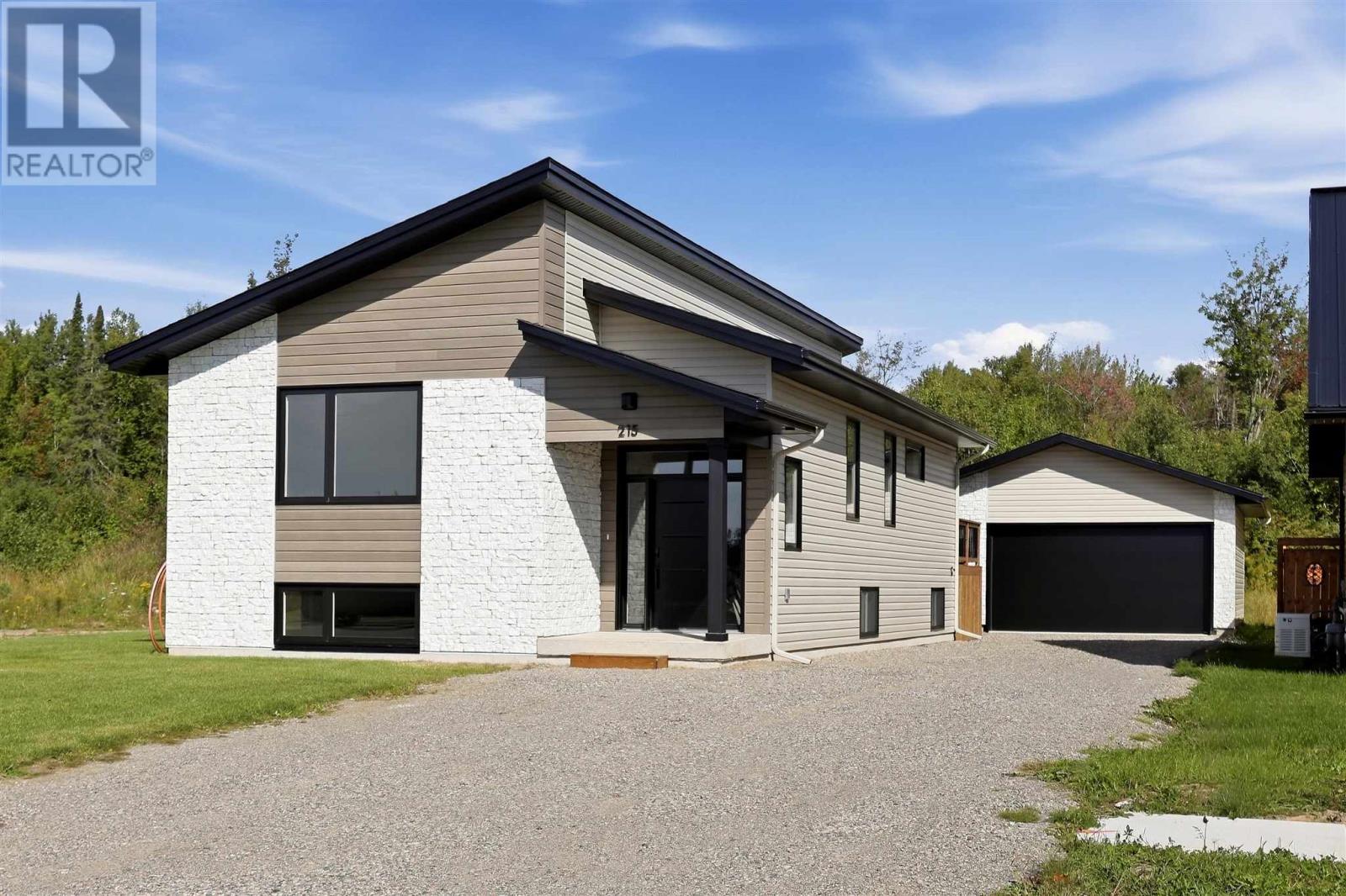215 Greenfield DR - Photo 2