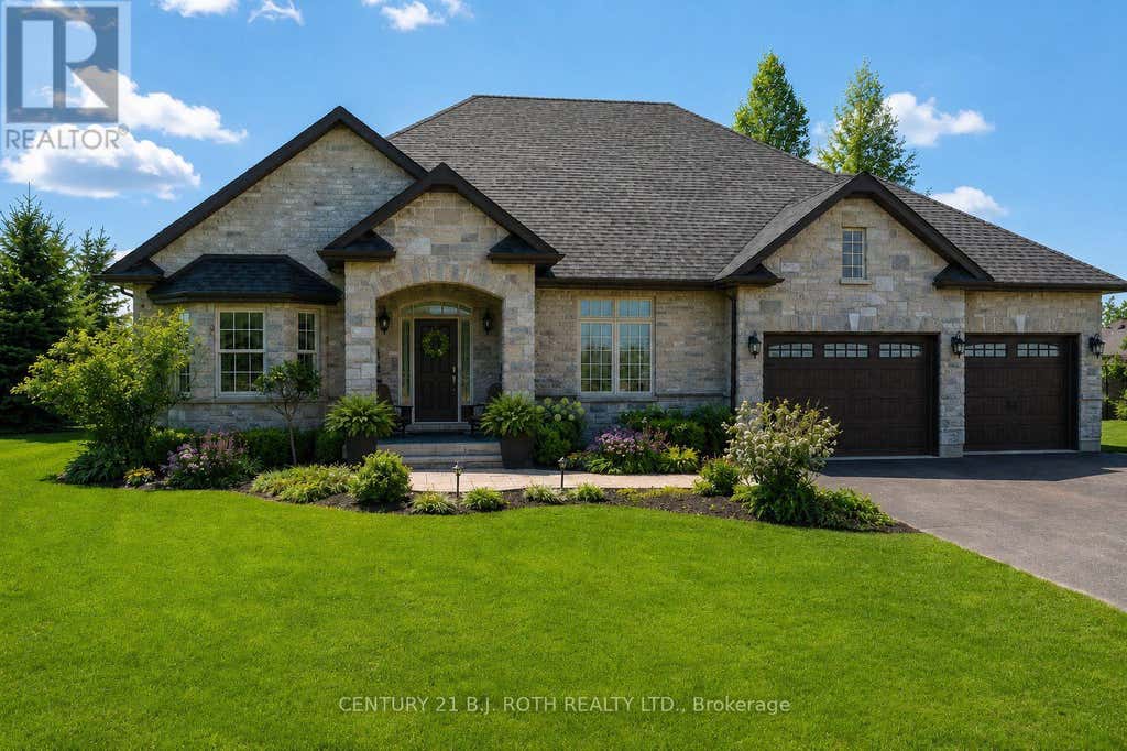 2 ROY HICKLING DRIVE
