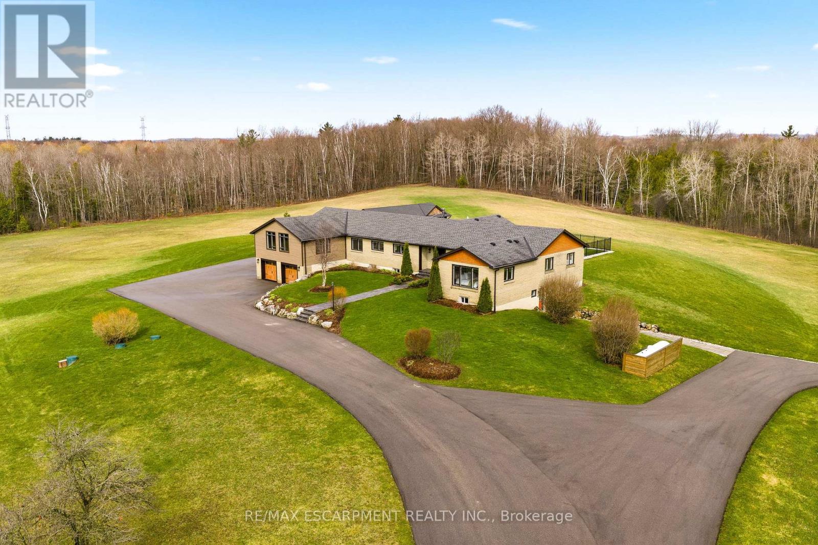 1371 10TH CONCESSION ROAD W