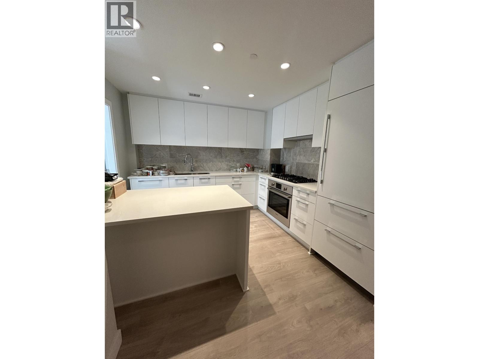 one room at 102 5380 CROOKED BRANCH ROAD ROAD