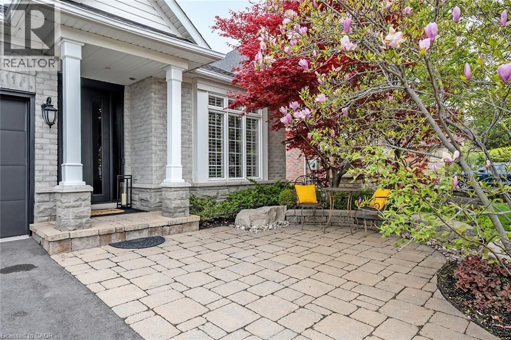 4285 COUPLES Crescent