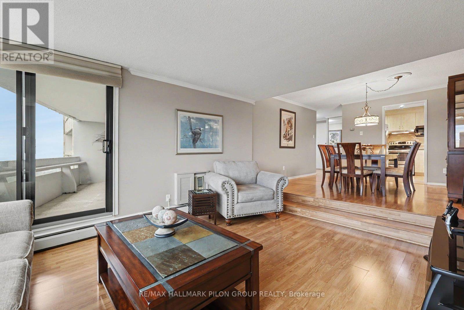 1305 - 415 GREENVIEW AVENUE