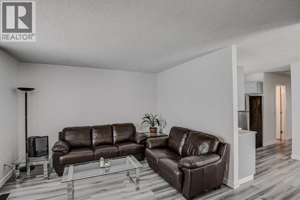 184 Erin Croft Crescent SE